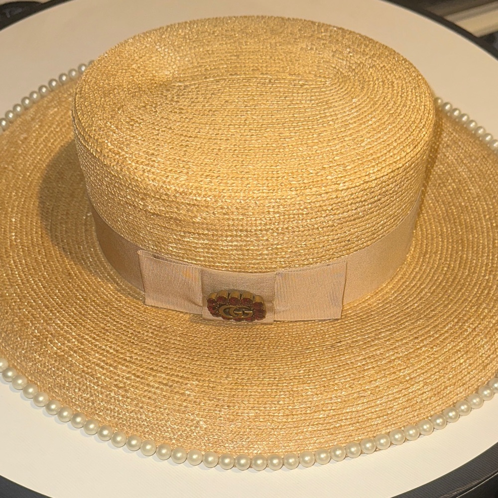 Gucci Beige Straw Boater Hat with Ribbon and GG Detail